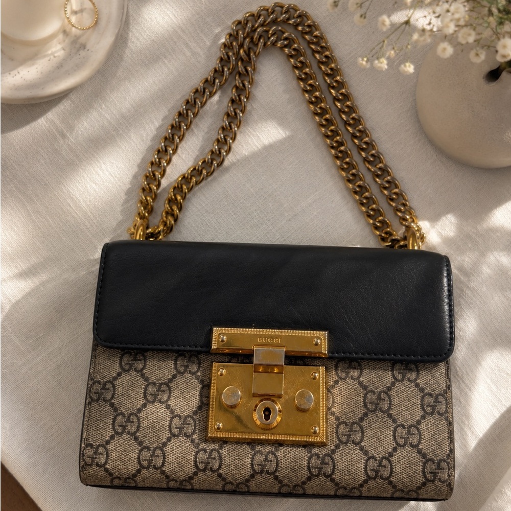 Authentic Gucci Padlock GG Supreme Shoulder Bag